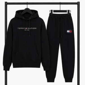 Σετ Φόρμας TOMMY HILFIGER EST. 1985 με Φούτερ κουκούλα  & Παντελόνι – Μαύρο